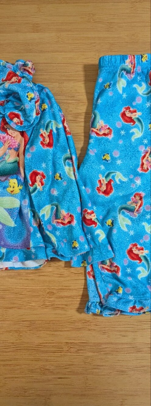 Vintage Disney The Little Mermaid Fleece Pajama Set - Ariel Print